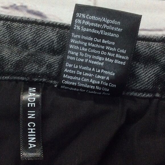 Risen LA Jeans Women's Sz 1XL Charcoal Wash Mid Rise Flare Distressed Button Fly - Picture 9 of 12